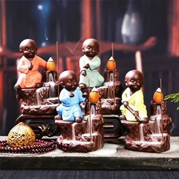 Kung Fu Monk Ceramic (कुंग फू भिक्षु सिरेमिक)