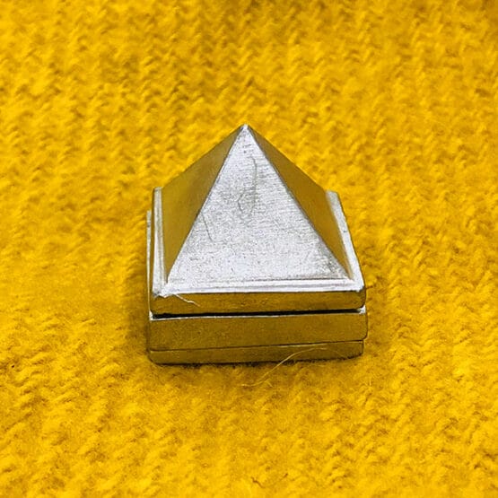 Parad Vastu Pyramid (पारद वास्तु पिरामिड)
