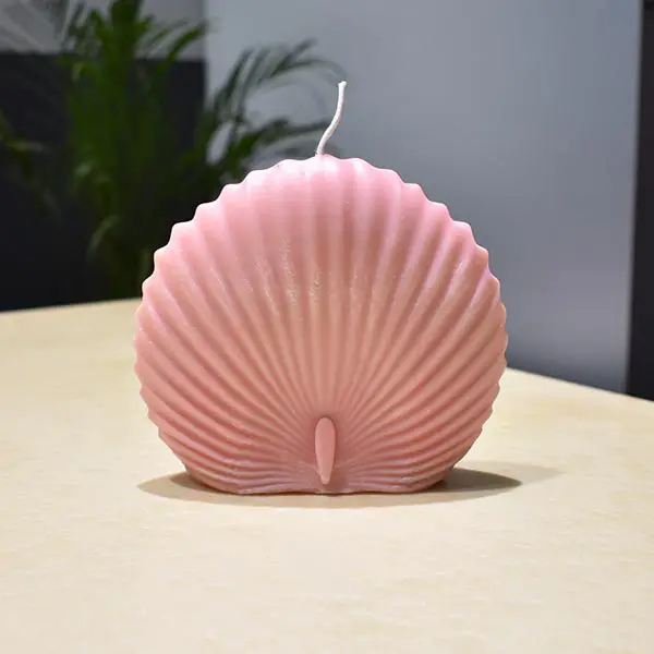 Seashell Candle